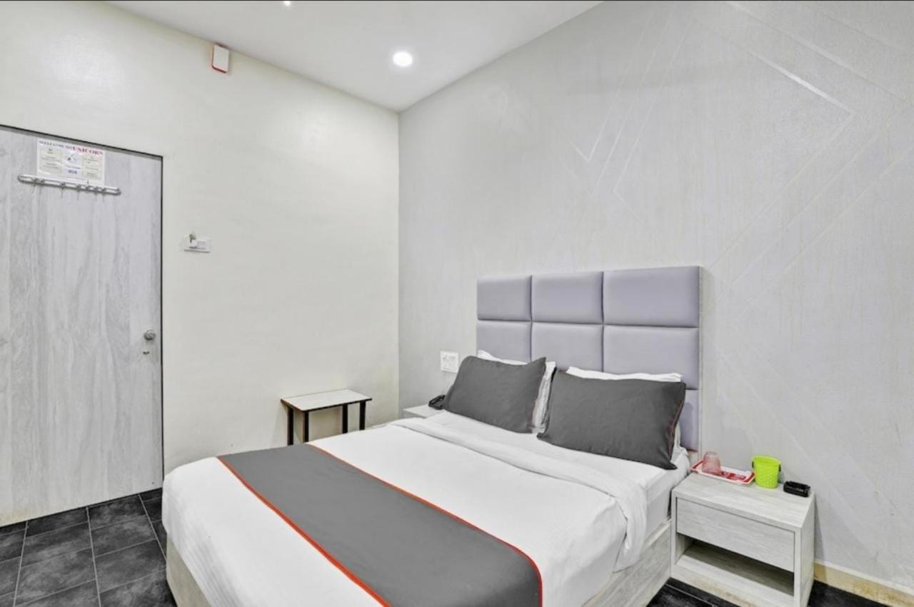 Hotel Unicorn, สุรัต ภายนอก รูปภาพ