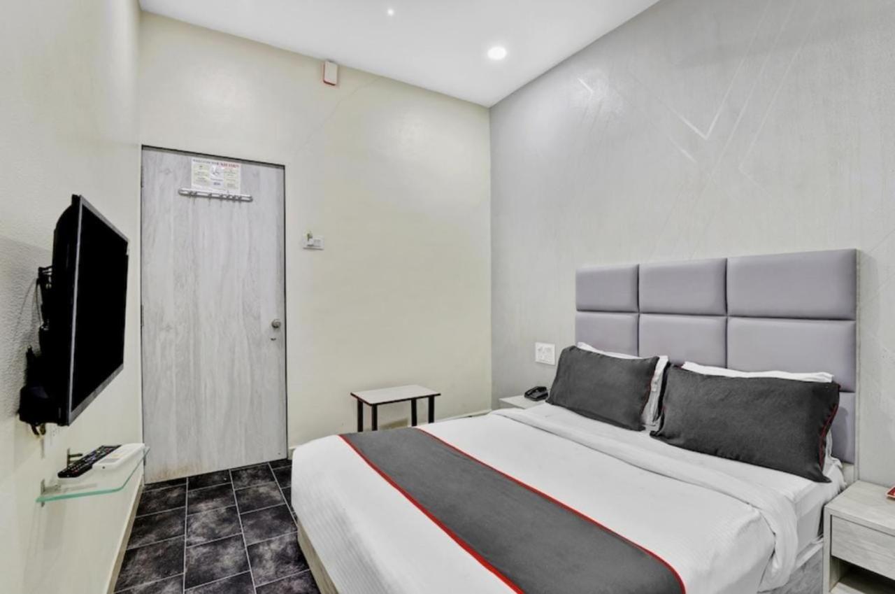 Hotel Unicorn, สุรัต ภายนอก รูปภาพ