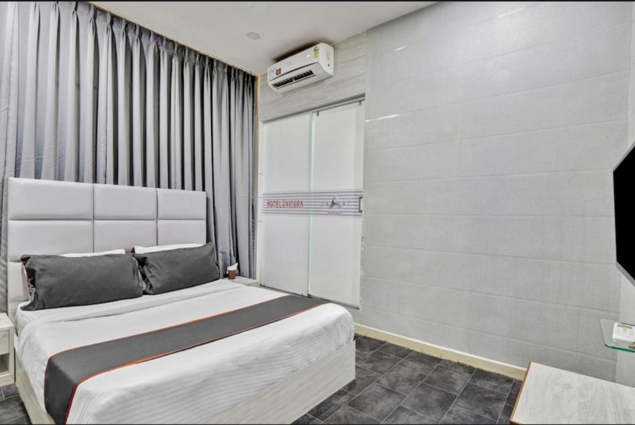 Hotel Unicorn, สุรัต ภายนอก รูปภาพ